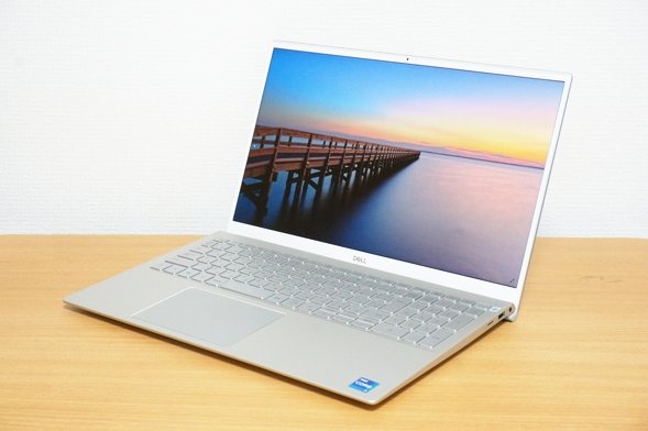 レビュー Dell Inspiron 15 5000はコスパの良い持ち運びに便利な15 6インチノートpc