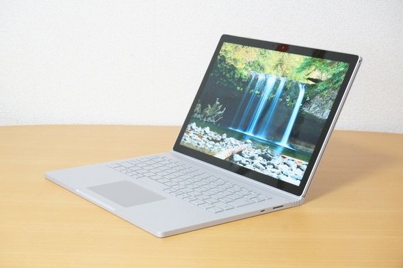 レビュー Surface Book 3は持ち運びに便利でクリエイティブ作業に適したノートパソコン